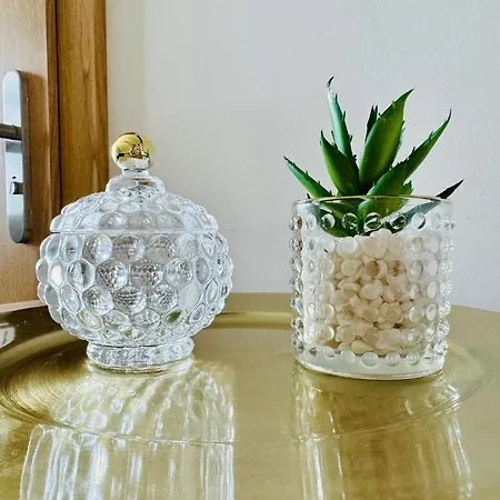 Iii Teligi Apartment *